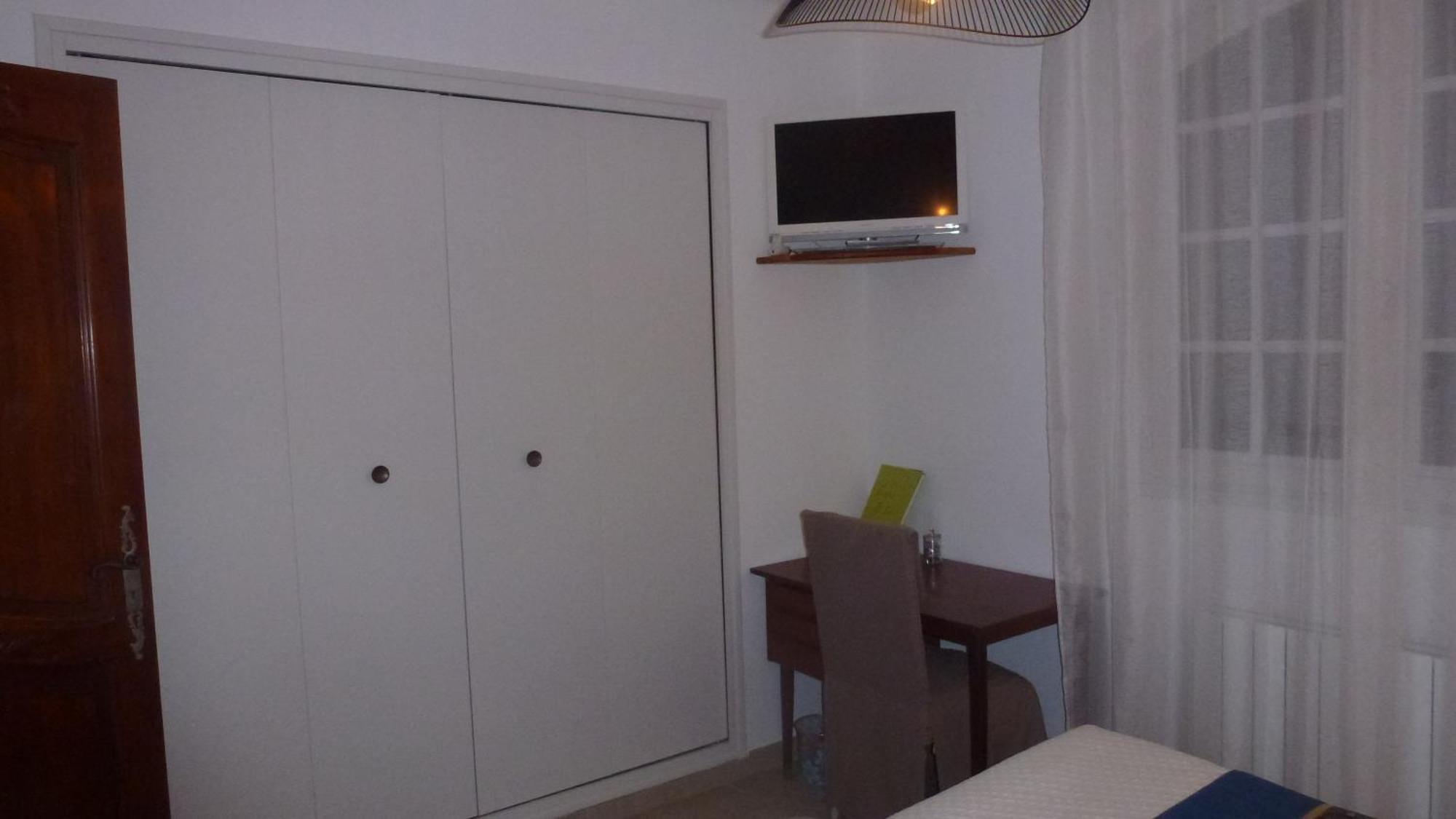 Chambre D'Hotes La Pinede Lambesc Esterno foto
