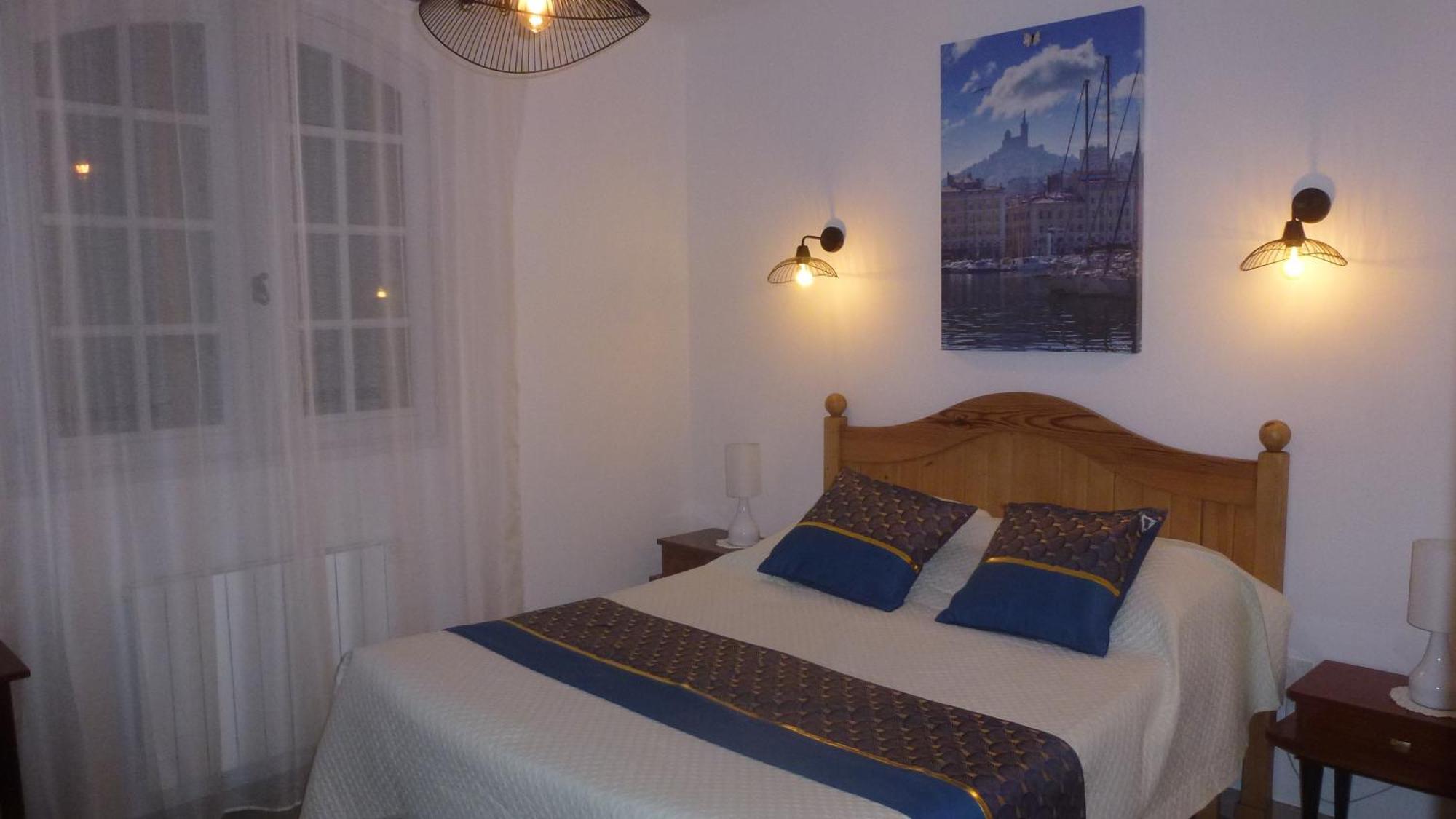 Chambre D'Hotes La Pinede Lambesc Esterno foto