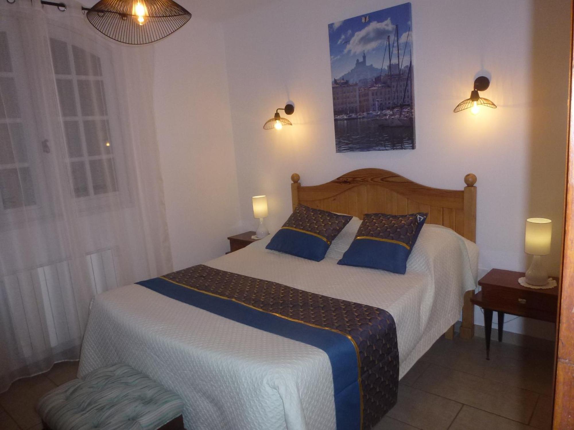 Chambre D'Hotes La Pinede Lambesc Esterno foto