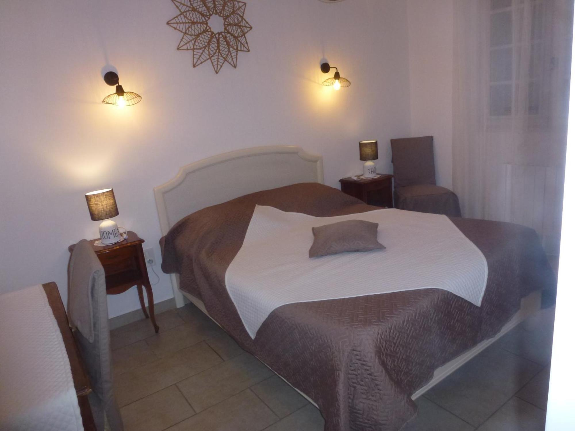 Chambre D'Hotes La Pinede Lambesc Esterno foto
